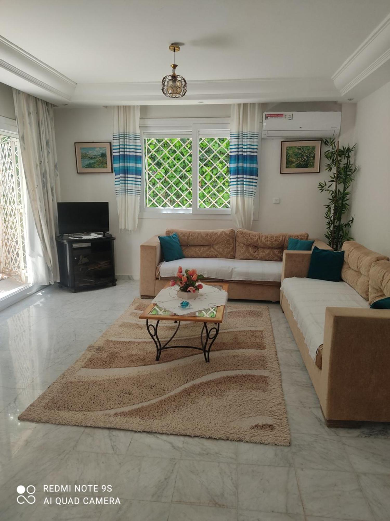 Etage De Villa Avec Jardin, Pres De L'Aireport Et Parking Prive أريانة المظهر الخارجي الصورة